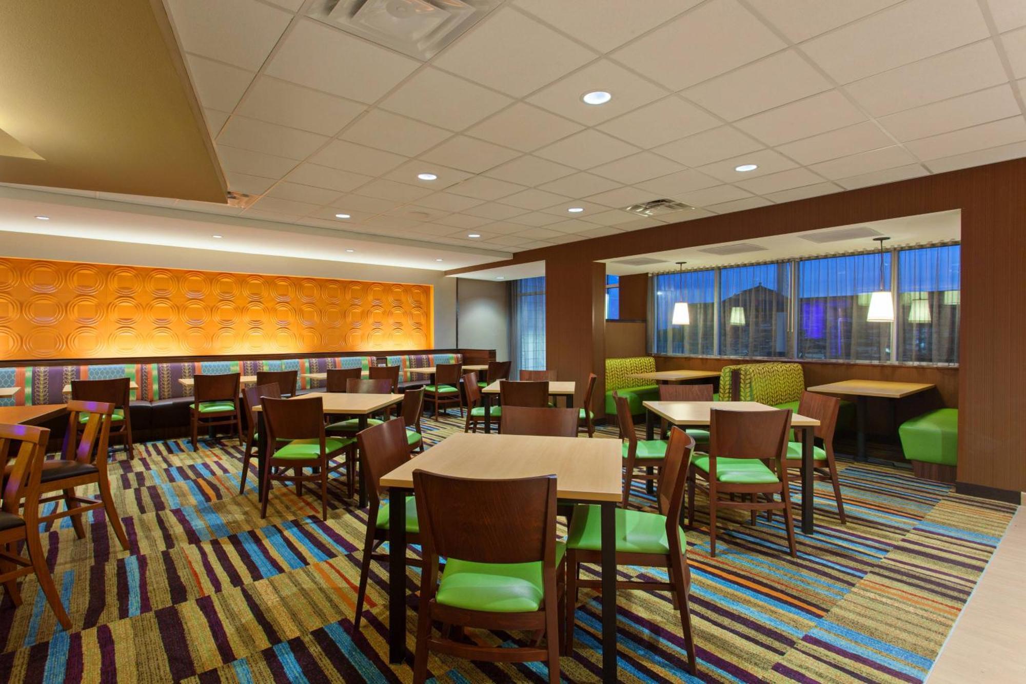 Fairfield & By Marriott