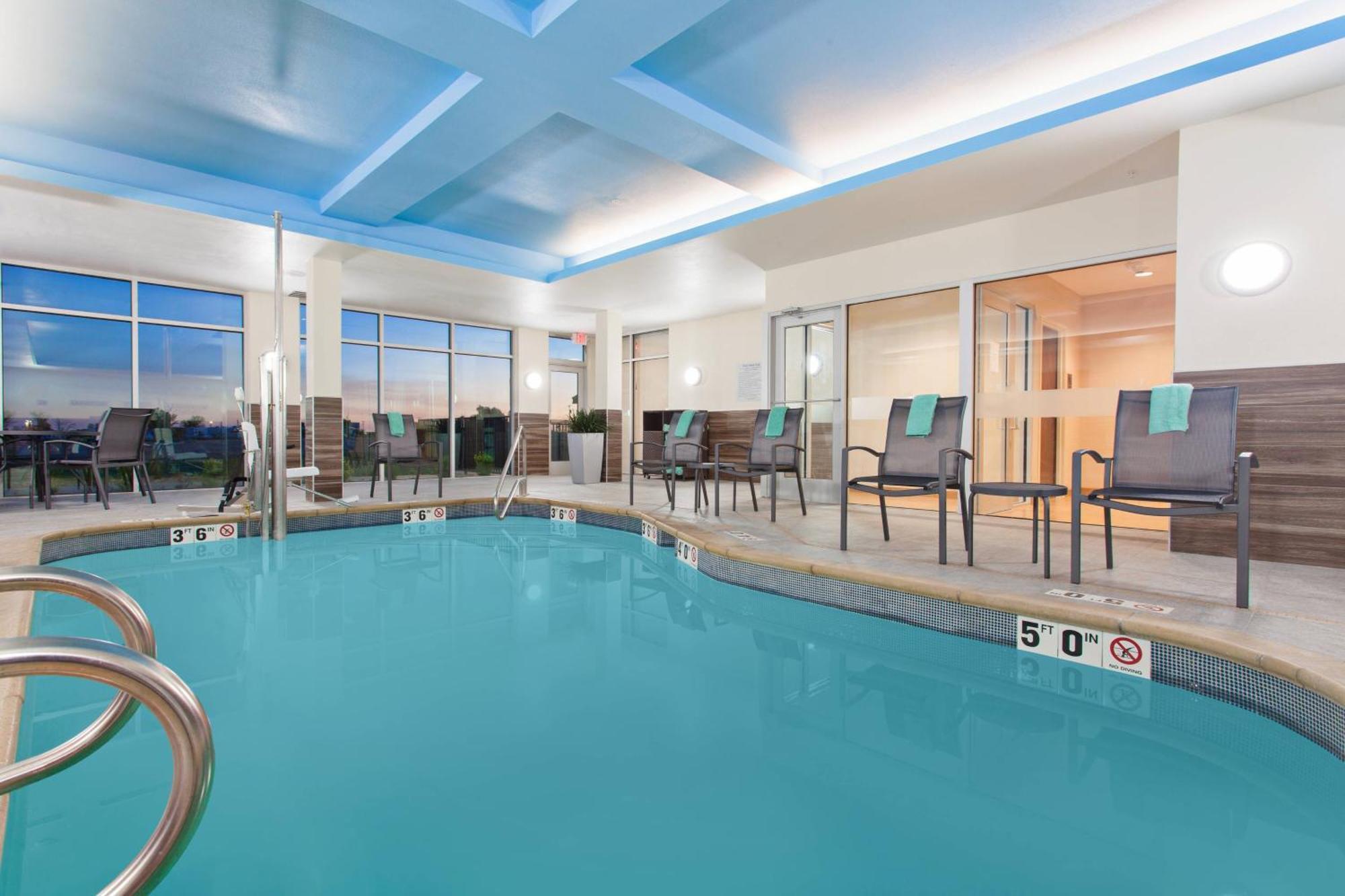 Hotel Fairfield & By Marriott